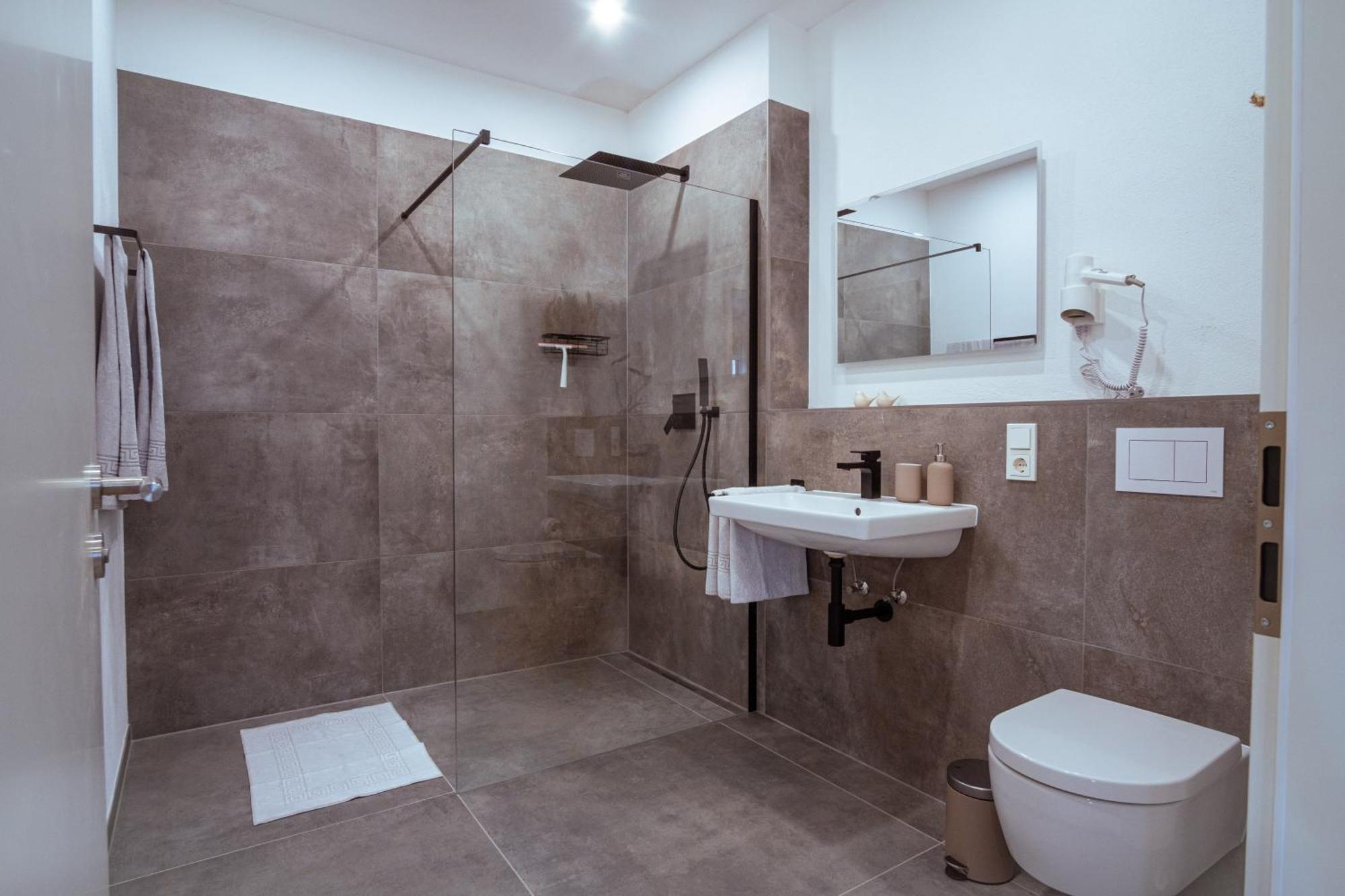 Neue Loft Im Alten Kelterhaus - Urlaub Im Wein- Und Ferienort Bekond Dış mekan fotoğraf